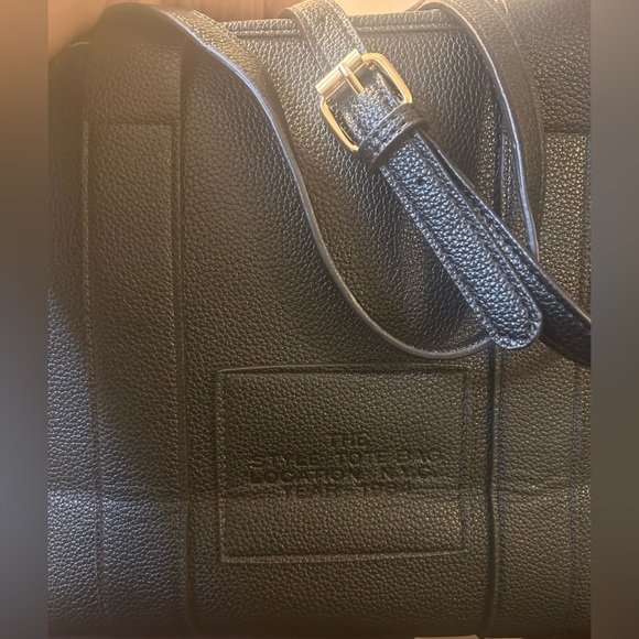 THE TOTE BAG VEGAN LEATHER BLACK - Picture 10 of 12